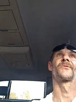 Hungwell1515 élő XXX-chatje