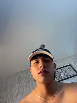 Lander_Cruz élő XXX-chatje