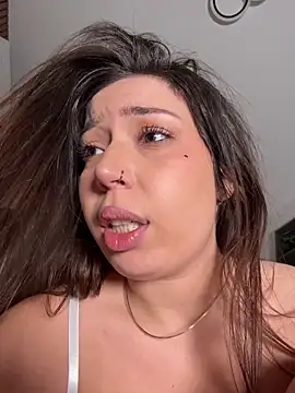 KimArts Chat XXX live