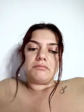 دردشة LadyNora الجنسية المباشرة