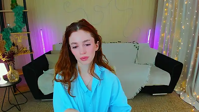 ChristinaConteeree's Live XXX Chat