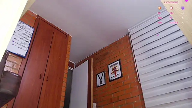 Salome-sw's Live XXX Chat