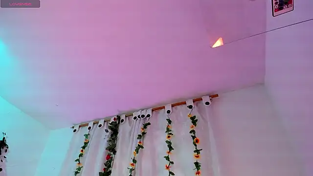 Mavistech's Live XXX Chat