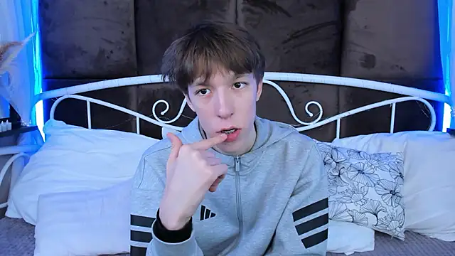 MarkBranston: вебкам-шоу