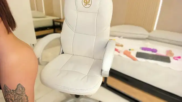 ariadna_oslen 现场XXX聊天