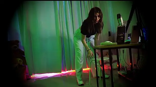 Angelaxxdemir élő XXX-chatje