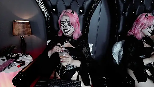 Navier__'s Live XXX Chat