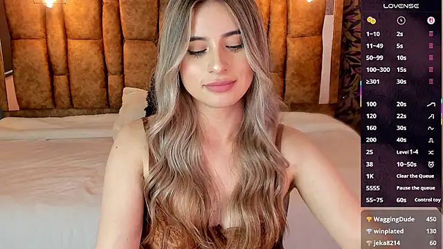 KiaraCarter's Live XXX Chat