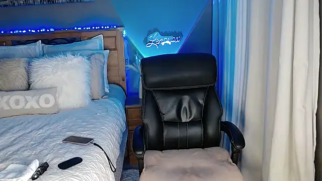 Lenaxox 라이브 XXX 채팅