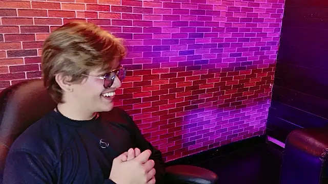 benji_vampire: вебкам-шоу