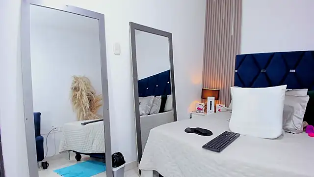 gabytyara2's Live XXX Chat