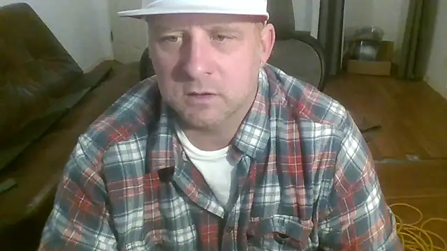 poundyouout69 Show in webcam