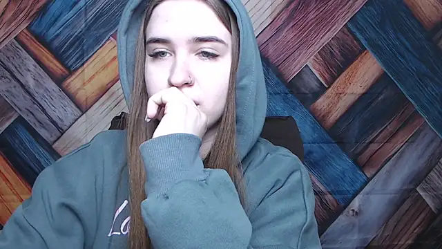 LauraHlot live XXX chat