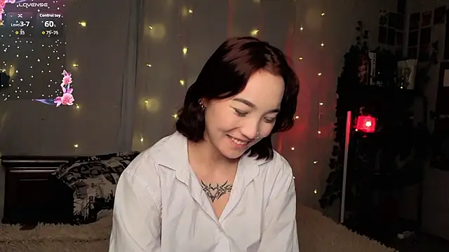 OdetteBiddy Chat XXX live