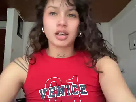 Dreana Chat XXX in diretta