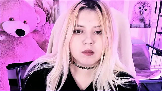 DiaAngell Adlı Modelin Canlı XXX Sohbeti