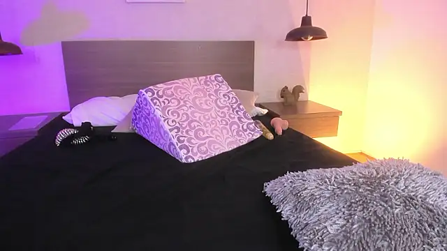 KatyrouseeのライブXXXチャット