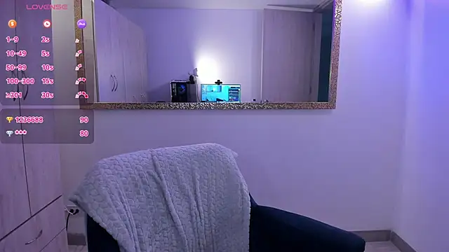 EricaVanderhillのライブXXXチャット