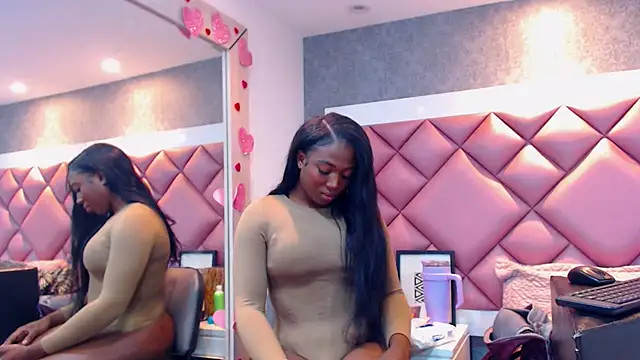 XXX chat uživo modela Thegreatonelady