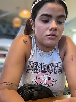 Chat +18 de Kaily_Sweet16 ao vivo