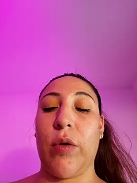 دردشة VickyHoult الجنسية المباشرة