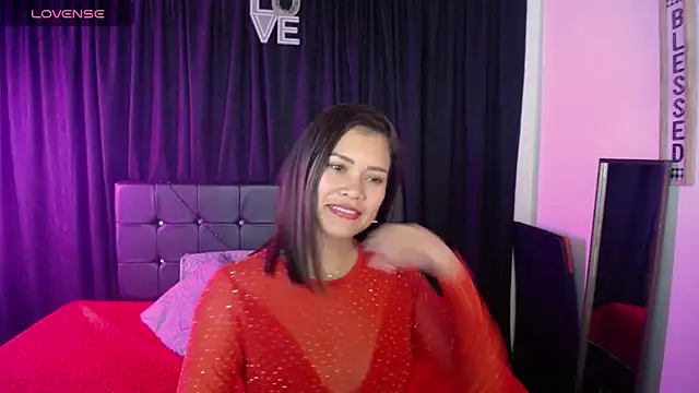 amara21_'s Live XXX Chat