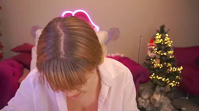 BellaLaPetit Chat XXX live