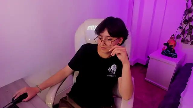 Nathaly_ds Adlı Modelin Canlı XXX Sohbeti