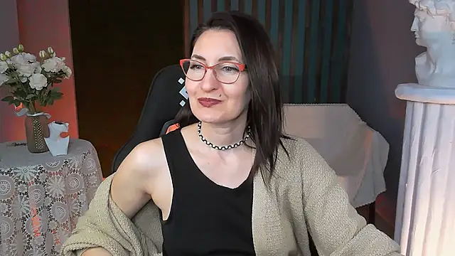 UnaTerra live XXX chat