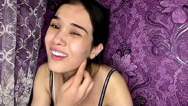 AylinBlush's Live XXX Chat