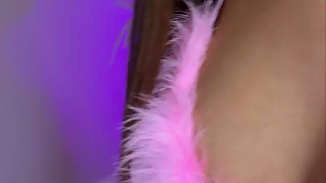 Tinydoll_XO: απευθείας συνομιλία ΧΧΧ