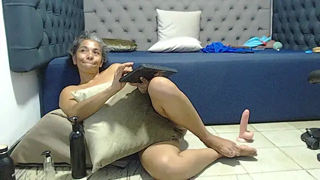 Chat XXX ao vivo de chanel_grant