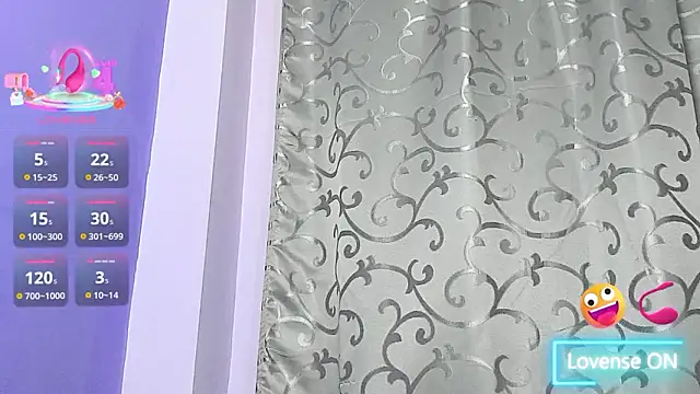 AdriannaLily Obrolan Langsung XXX