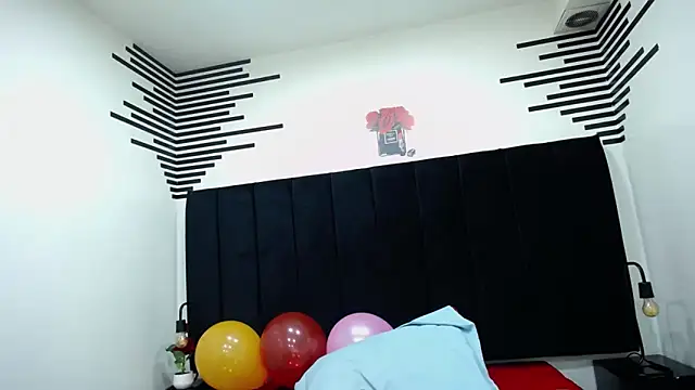 Онлайн чат XXX QueenMatturex