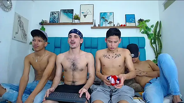 Онлайн чат XXX Hot_Boys_Latinos_X