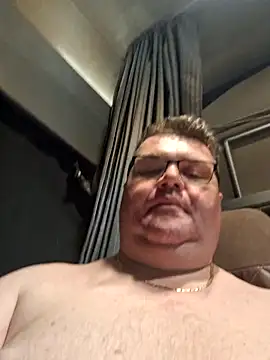 Živý XXX chat Tataurs