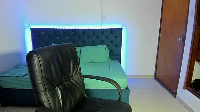 Вебкам-шоу jordan_colman