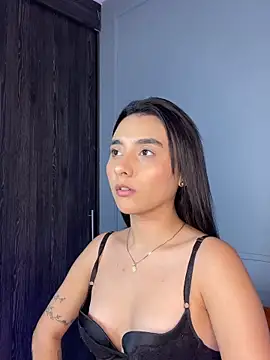 Онлайн чат XXX Zafira_Montiel