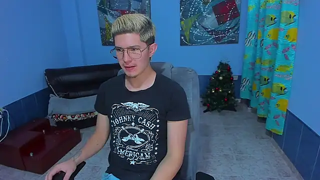 Show de patrik_027 na webcam