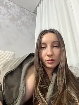 viviandaimond1 Adlı Modelin Canlı XXX Sohbeti