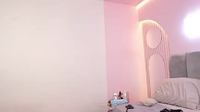 Tayler_Kim Live XXX-Chat