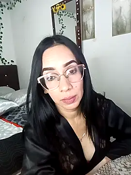 YaraDuartee Chat XXX live