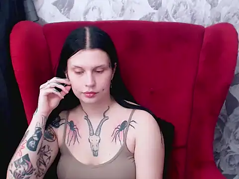 VenomDoll Adlı Modelin Canlı XXX Sohbeti