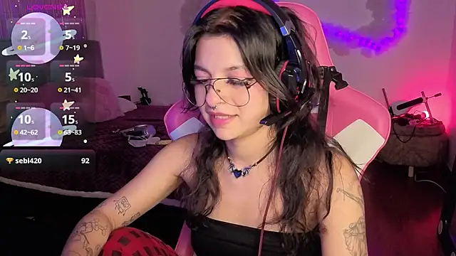 larah_uwu 라이브 XXX 채팅