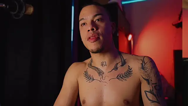 AlphaMasterXxx – Naživo XXX chat