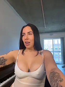 Chatroom XXX en direct de Lolathebaddie