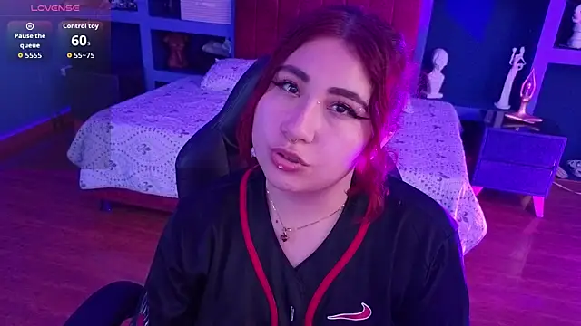 littlee_red Chat XXX in diretta