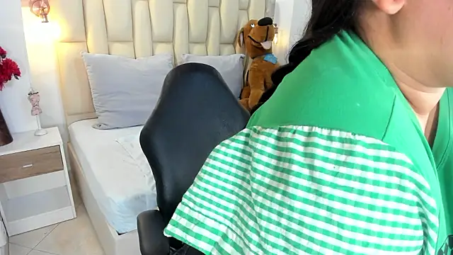 Онлайн чат XXX tatikanyx