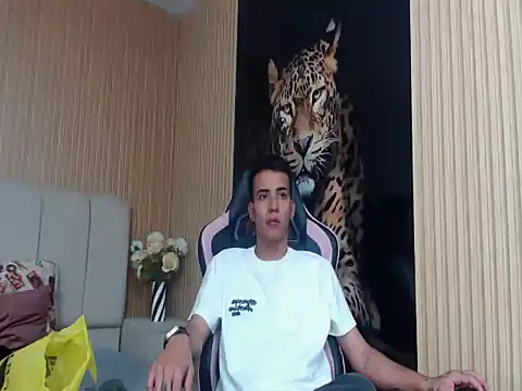 Вебкам-шоу MaximoGrayy