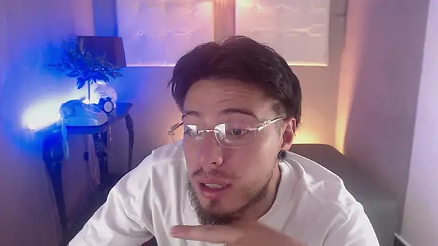 vision_jh's Live XXX Chat